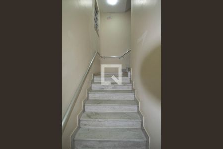 Apartamento para alugar com 89m², 2 quartos e 1 vagaEscadas