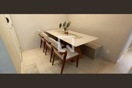 Sala de apartamento à venda com 2 quartos, 44m² em Jardim Monte Alegre, Taboão da Serra