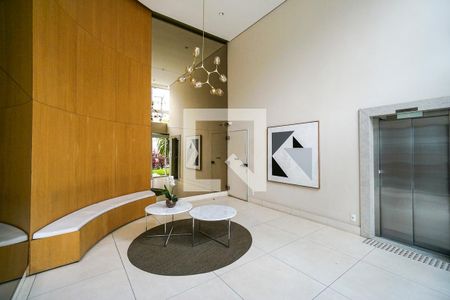 Apartamento para alugar com 76m², 2 quartos e 2 vagasHall social