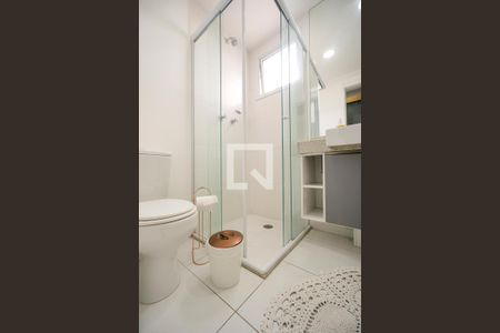 Apartamento para alugar com 76m², 2 quartos e 2 vagasBanheiro social