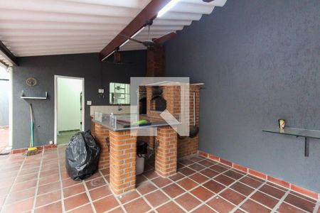 Casa à venda com 110m², 4 quartos e 3 vagasChurrasqueira