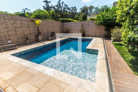 Casa à venda com 400m², 5 quartos e 6 vagasPiscina