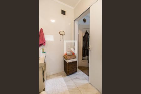 Casa à venda com 400m², 5 quartos e 6 vagasBanheiro da Suíte 2