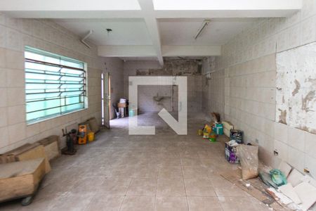 Casa à venda com 300m², 4 quartos e 6 vagasÁrea externa 