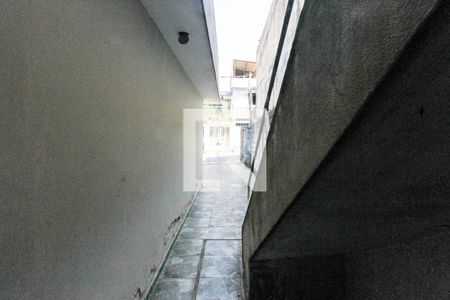 Casa à venda com 300m², 4 quartos e 6 vagasCorredor