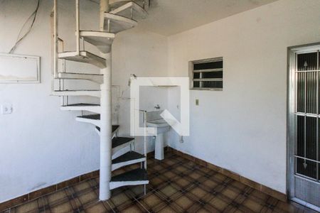 Casa à venda com 300m², 4 quartos e 6 vagasVaranda casa 02