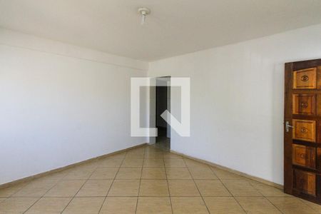 Casa à venda com 300m², 4 quartos e 6 vagasSala