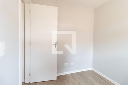 Quarto 1 de apartamento para alugar com 3 quartos, 58m² em Cidade Industrial, Curitiba