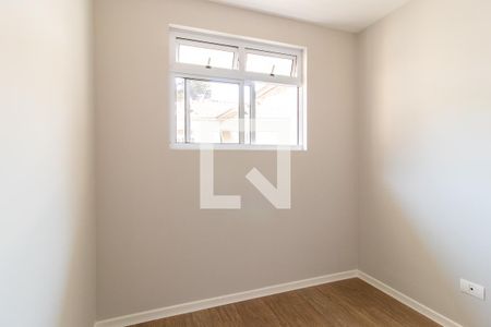 Quarto 1 de apartamento para alugar com 3 quartos, 58m² em Cidade Industrial, Curitiba