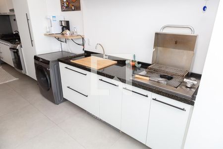 Apartamento à venda com 69m², 2 quartos e 1 vagaÁrea de Serviço / Churrasqueira