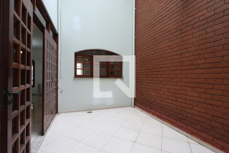 Casa à venda com 300m², 4 quartos e 4 vagasJardim de inverno