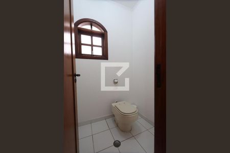 Casa à venda com 300m², 4 quartos e 4 vagasBanheiro Social