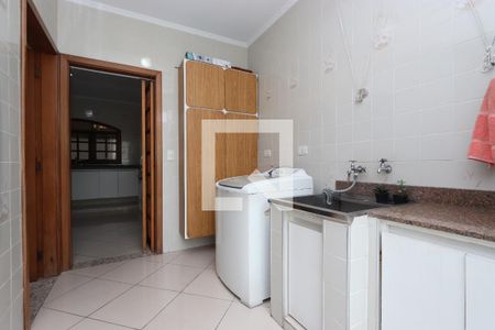 Casa à venda com 300m², 4 quartos e 4 vagasLavanderia