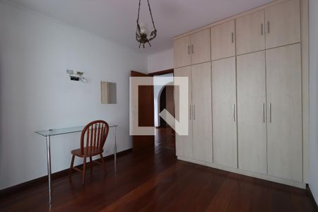 Casa à venda com 300m², 4 quartos e 4 vagasQuarto 2