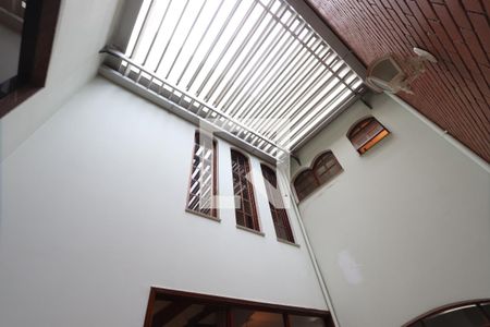 Casa à venda com 300m², 4 quartos e 4 vagasJardim de inverno - teto retrátil