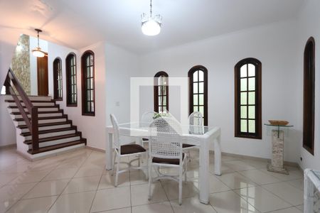 Casa à venda com 300m², 4 quartos e 4 vagasSala de Jantar