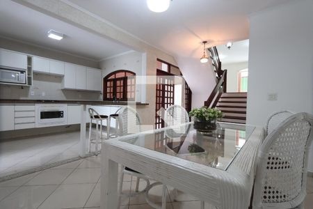 Casa à venda com 300m², 4 quartos e 4 vagasSala de Jantar