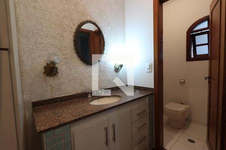 Casa à venda com 300m², 4 quartos e 4 vagasBanheiro da Suíte