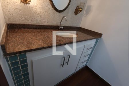 Casa à venda com 300m², 4 quartos e 4 vagasBanheiro Social