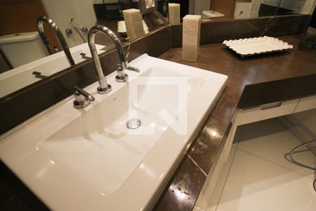 Apartamento para alugar com 125m², 3 quartos e 2 vagasBanheiro da Suíte 1 