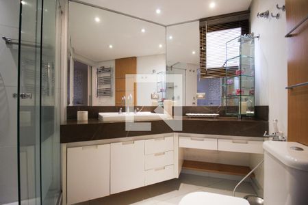 Apartamento para alugar com 125m², 3 quartos e 2 vagasBanheiro da Suíte 1 