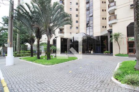 Apartamento para alugar com 125m², 3 quartos e 2 vagasFachada
