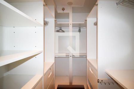 Apartamento para alugar com 125m², 3 quartos e 2 vagasCloset da Suíte 1 