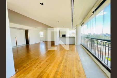 Apartamento à venda com 3 quartos, 215m² em Sumaré, São Paulo