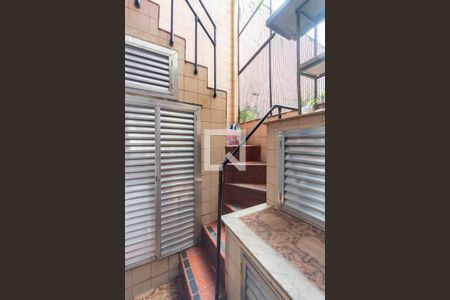 Casa à venda com 120m², 2 quartos e 1 vagaÁrea de Serviço