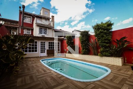 Casa à venda com 189m², 3 quartos e 2 vagas Casa à venda com 189m², 3 quartos e 2 vagasPiscina