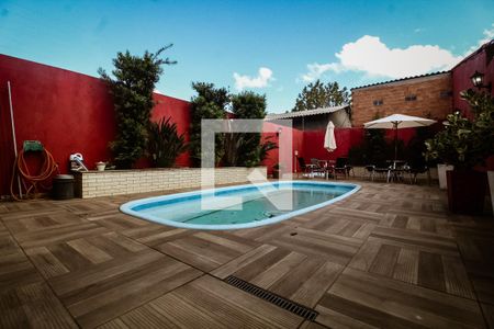 Casa à venda com 189m², 3 quartos e 2 vagas Casa à venda com 189m², 3 quartos e 2 vagasPiscina