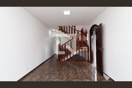 Sala de casa para alugar com 3 quartos, 264m² em Vila Londrina, São Paulo