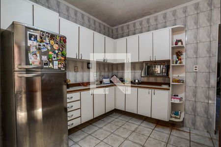 Casa à venda com 150m², 2 quartos e 2 vagas Casa à venda com 150m², 2 quartos e 2 vagasCozinha