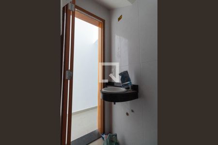 Casa à venda com 114m², 3 quartos e 2 vagasLavabo