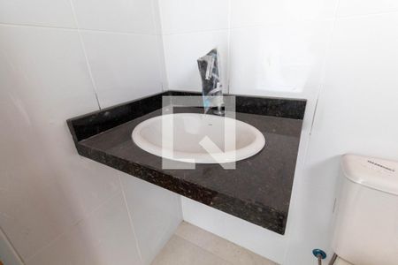 Casa à venda com 114m², 3 quartos e 2 vagasBanheiro da Suíte