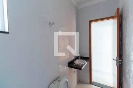 Casa à venda com 114m², 3 quartos e 2 vagasBanheiro 2