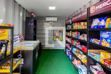 Apartamento à venda com 63m², 2 quartos e 1 vaga Apartamento à venda com 63m², 2 quartos e 1 vagaMini Mercado
