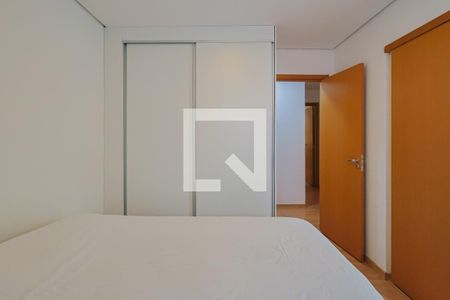 Apartamento à venda com 125m², 4 quartos e 3 vagasQuarto 1 - Suíte