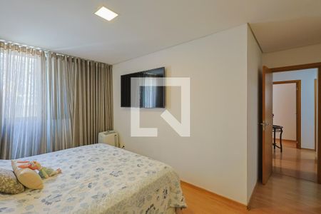 Apartamento à venda com 125m², 4 quartos e 3 vagasQuarto 4 - Suíte