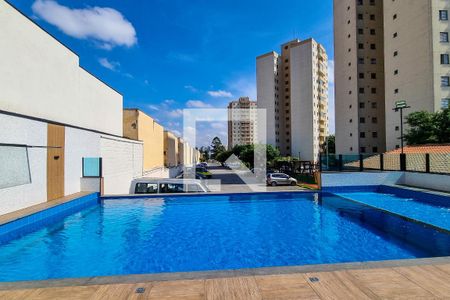 Apartamento para alugar com 63m², 2 quartos e 1 vaga Apartamento para alugar com 63m², 2 quartos e 1 vagaÁrea comum - Piscina