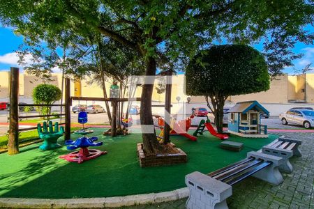 Apartamento para alugar com 63m², 2 quartos e 1 vaga Apartamento para alugar com 63m², 2 quartos e 1 vagaÁrea comum - Playground