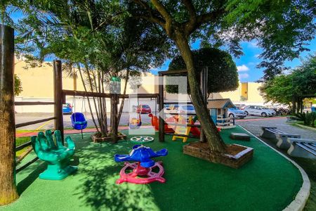 Apartamento para alugar com 63m², 2 quartos e 1 vaga Apartamento para alugar com 63m², 2 quartos e 1 vagaÁrea comum - Playground