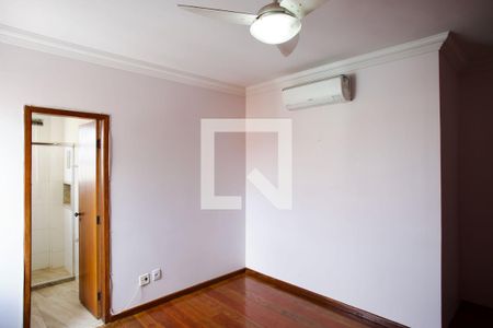 Quarto de apartamento para alugar com 3 quartos, 98m² em Sagrada Família, Belo Horizonte