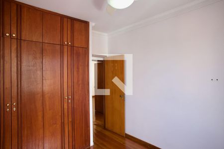 Apartamento para alugar com 98m², 3 quartos e 2 vagas Apartamento para alugar com 98m², 3 quartos e 2 vagasQuarto