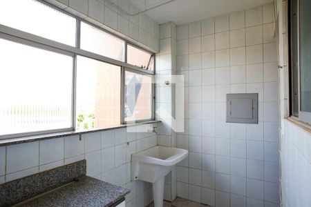 Apartamento para alugar com 98m², 3 quartos e 2 vagas Apartamento para alugar com 98m², 3 quartos e 2 vagasÁrea de serviço