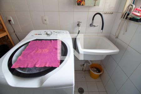 Apartamento à venda com 94m², 2 quartos e 2 vagas Apartamento à venda com 94m², 2 quartos e 2 vagasÁrea de Serviço