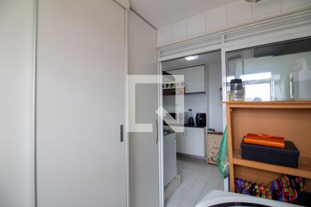 Apartamento à venda com 94m², 2 quartos e 2 vagas Apartamento à venda com 94m², 2 quartos e 2 vagasÁrea de Serviço