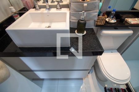 Apartamento à venda com 94m², 2 quartos e 2 vagas Apartamento à venda com 94m², 2 quartos e 2 vagasBanheiro da Suíte