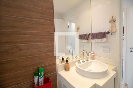 Apartamento à venda com 94m², 2 quartos e 2 vagas Apartamento à venda com 94m², 2 quartos e 2 vagasBanheiro