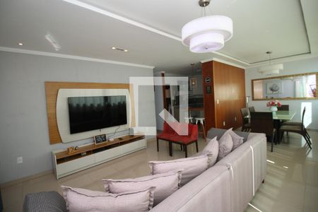 Sala de casa à venda com 3 quartos, 110m² em Olaria, Rio de Janeiro